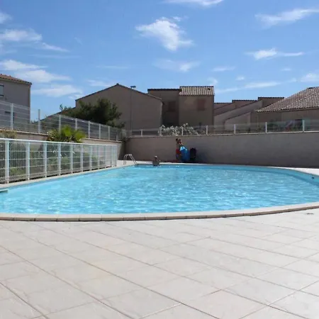 2 Pieces Avec Mezzanine, Terrasse Et Piscine - Saint-pierre-la-mer, 6 Couchages - Fr-1-229d-354 Сasa de vacaciones *